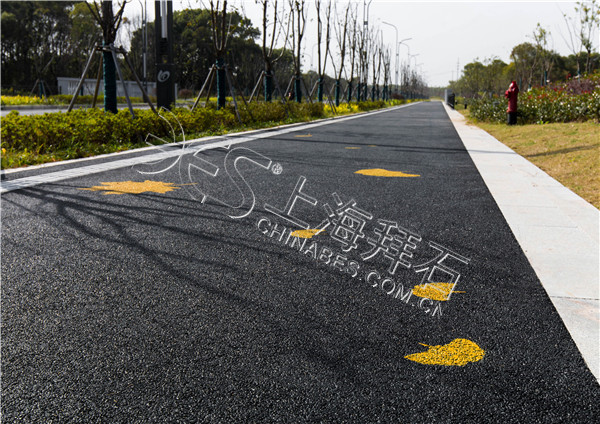 彩色瀝青路面